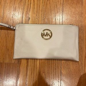 White Michael Kors wristlet